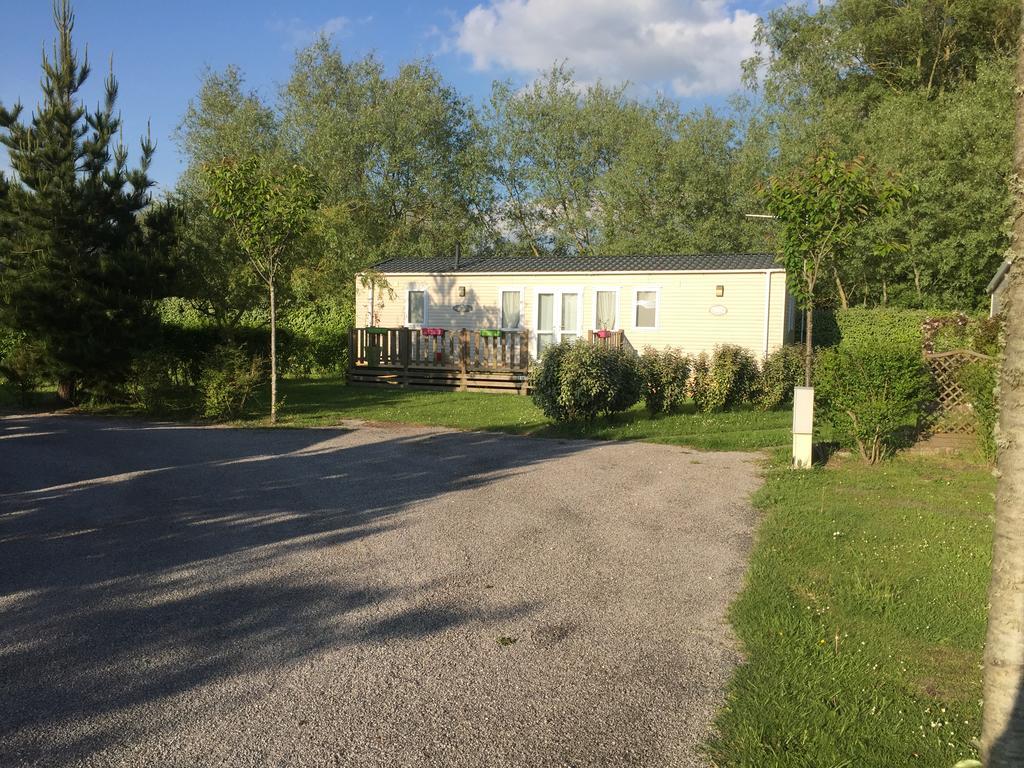Camping Caravaning Les Cerisiers Berck Sur Mer Verton Екстериор снимка